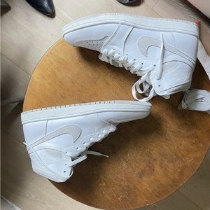 Jordan 1 retro sz 11.5